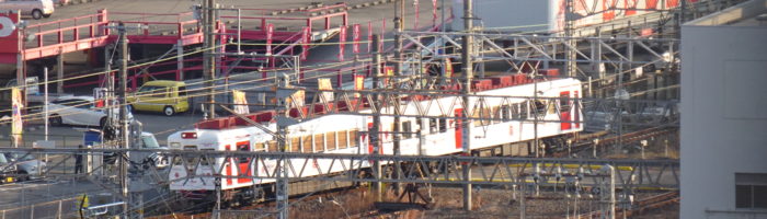 ホテルグランヴィア和歌山からたま電車をみる